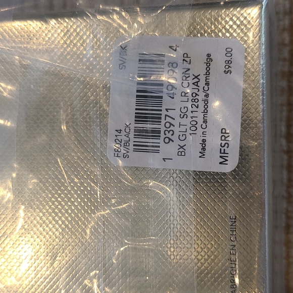 Coach boxed sparkle signature leather corner zip wristlet - Picture 13 of 14